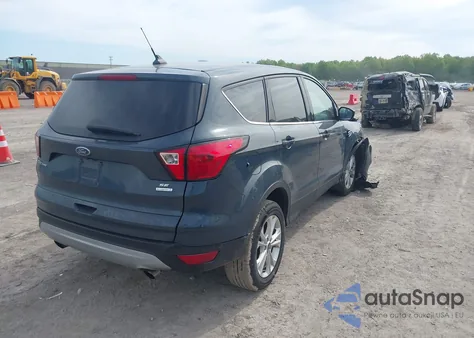 2019 Ford Escape Se z USA, uszkodzony, nr VIN 1FMCU0GD2KUB98923